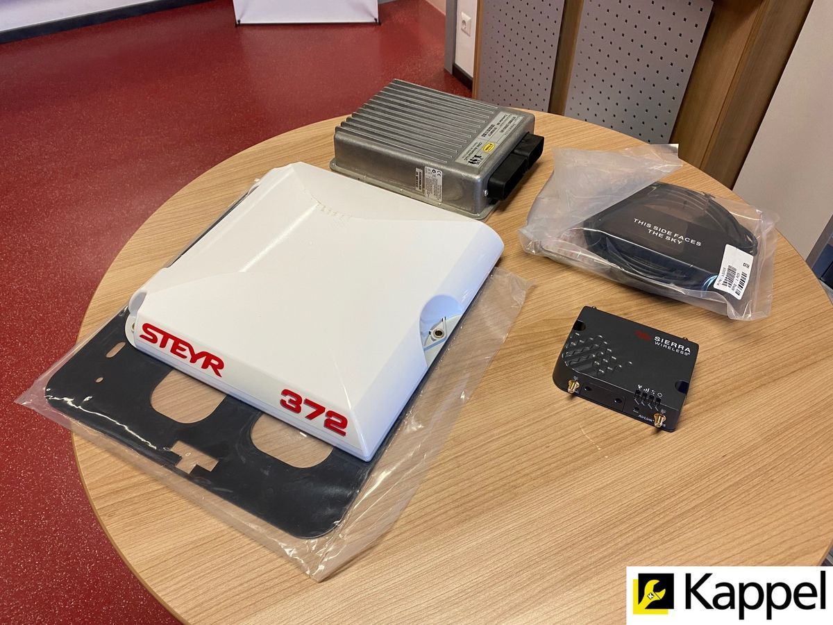 E-FARM: Steyr rtk lenksystem / steyr s-guide / case accuguide - Präzisionslandwirtschaft und GPS - id SRX3ZEC - Österreich