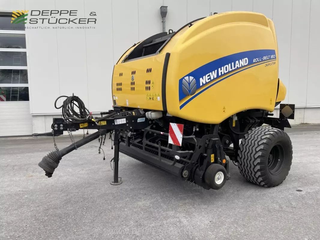 New Holland Roll-Belt 180 Cropcutter Baler €29,750