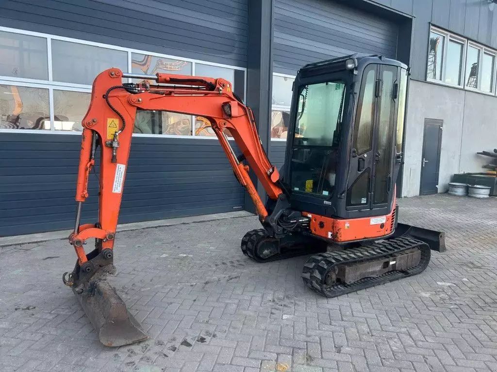 Hitachi ZX 22 U-2 Mini-pelle
