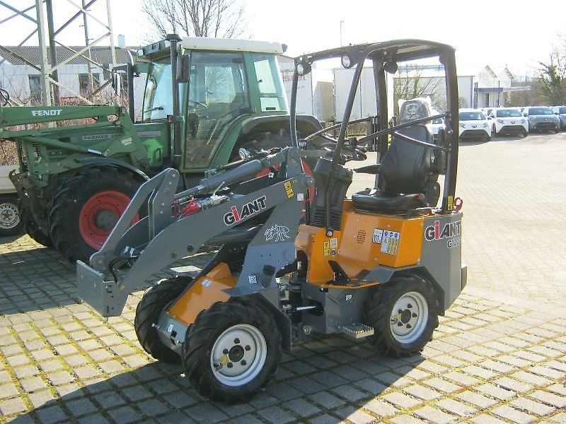 E-FARM: Giant g1200 - Csúszókerekes rakodógép - id ENY4IXE - Németország
