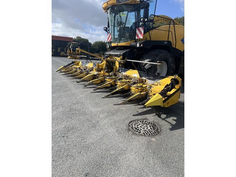 New Holland 10 rangs Header €18,000