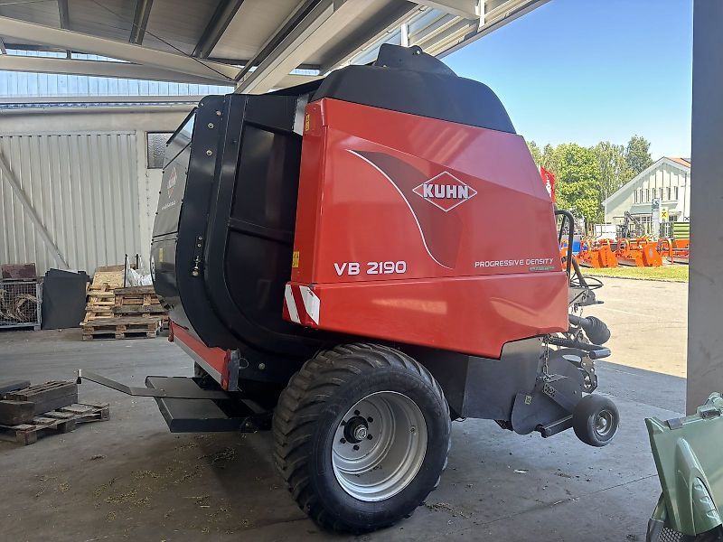 E-FARM: Kuhn VB 2190 - Presse à balles - id EWMGQFV - 24 167 € - Année: 2014 - Autriche