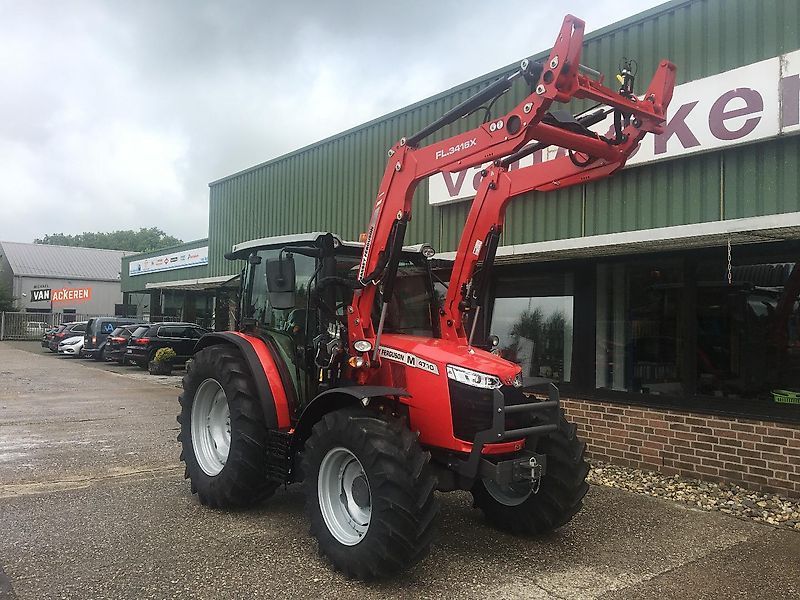 Massey Ferguson 4710 M Trattore