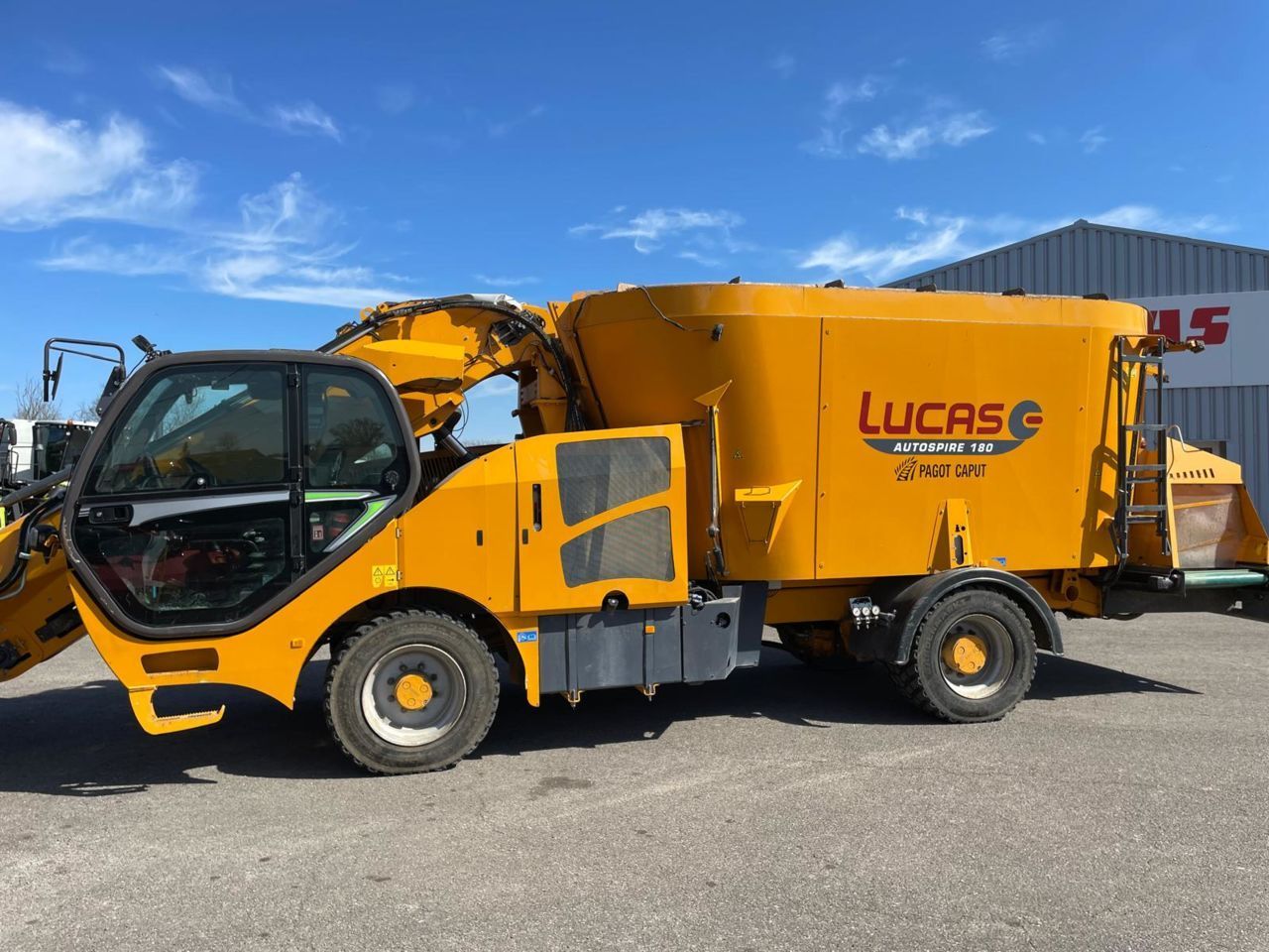 E-FARM: Lucas autospire 180 - Кормосмеситель - id 4ZJCBIG - 99 000 € - Год выпуска: 2019 - Франция