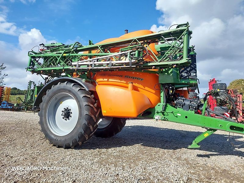 E-FARM: Amazone UX 6200 Super (36) - Sprayer - id WNHK8BR - €50,205 - Year of construction: 2013 - Denmark