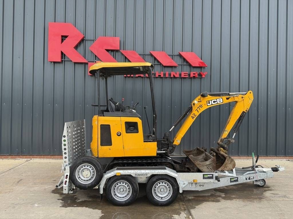 JCB 15 c-1 1.5t mini excavator + 2.7t plant trailer Mini excavator €13,749