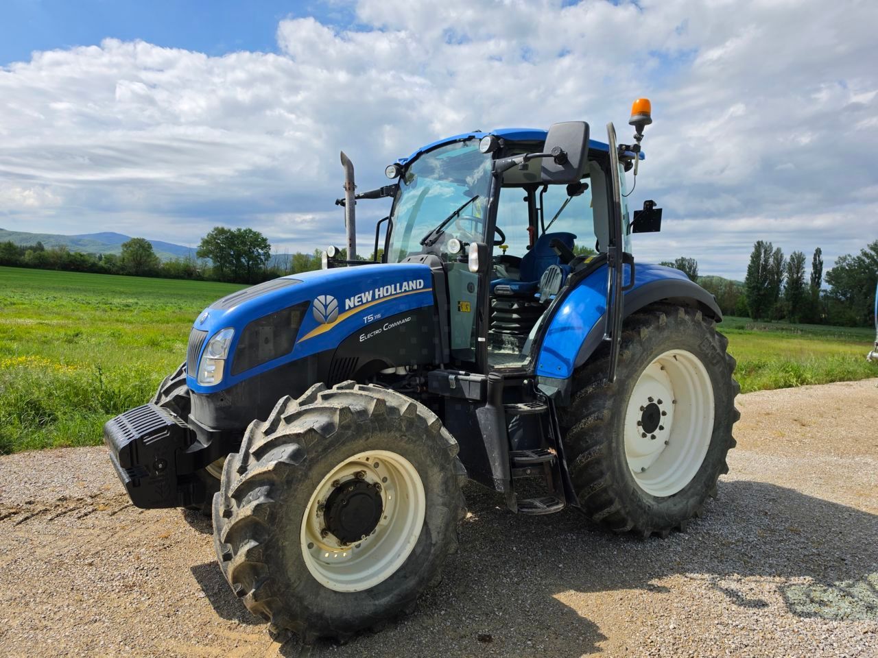 New Holland T5.115 Traktor 39 000 €