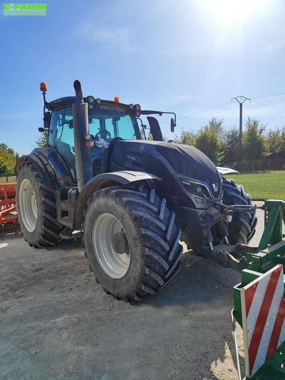 E-FARM: Valtra T194 - Tractor - id MHP4QQJ - €89,000 - Year of construction: 2014 - Engine hours: 3,600,Engine power (HP): 200,France