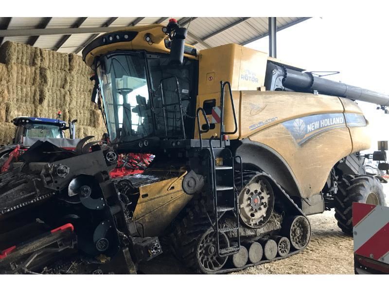 New Holland CR 8.90 Moissonneuse-batteuse