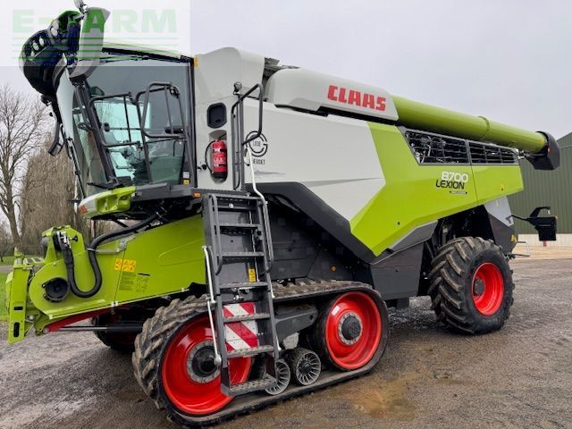 Claas Lexion 8700 Combine harvester €415,000