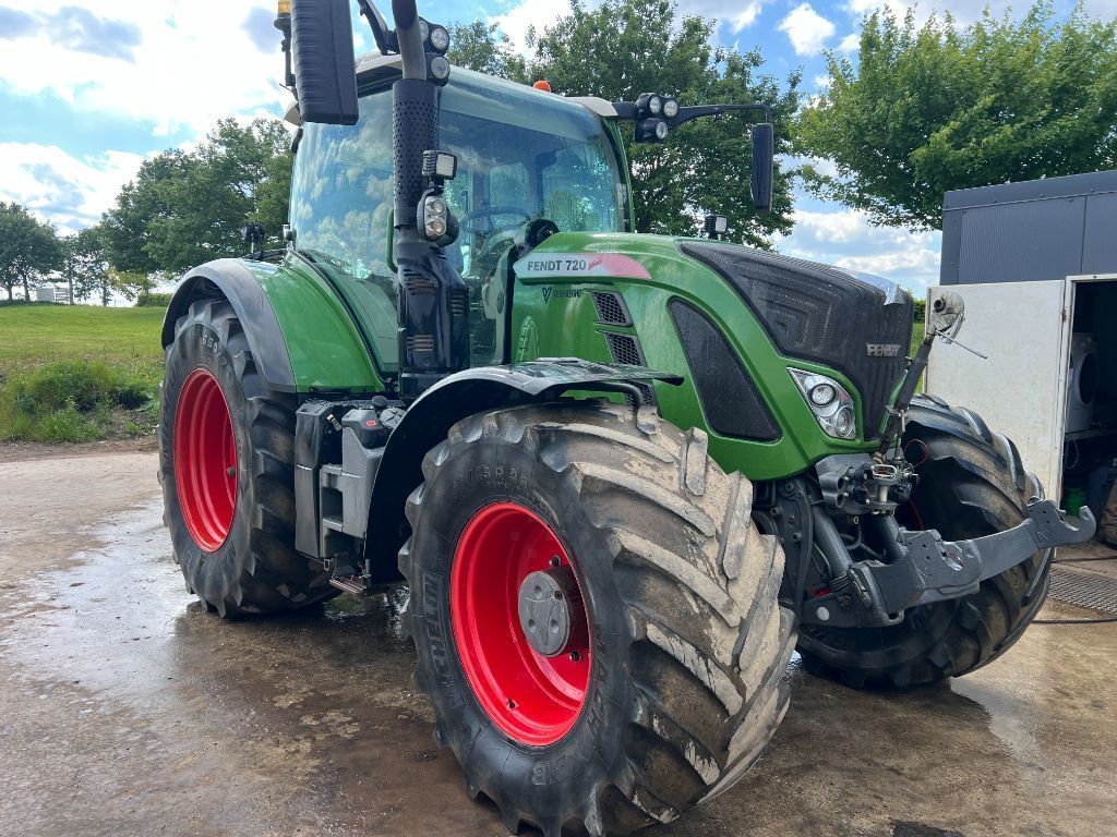 Fendt 720 Vario Profi Plus Traktor 82 000 €