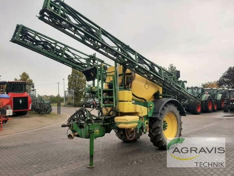 John Deere 840 sprayers 9 900 €