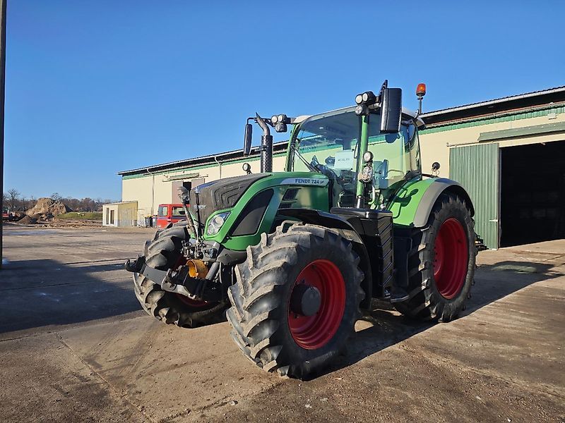 Fendt 724 Vario Profi Plus Tractor €74,999