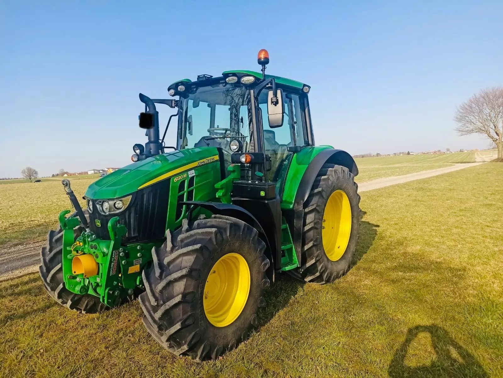 John Deere 6120 M Tractor 107.500 €