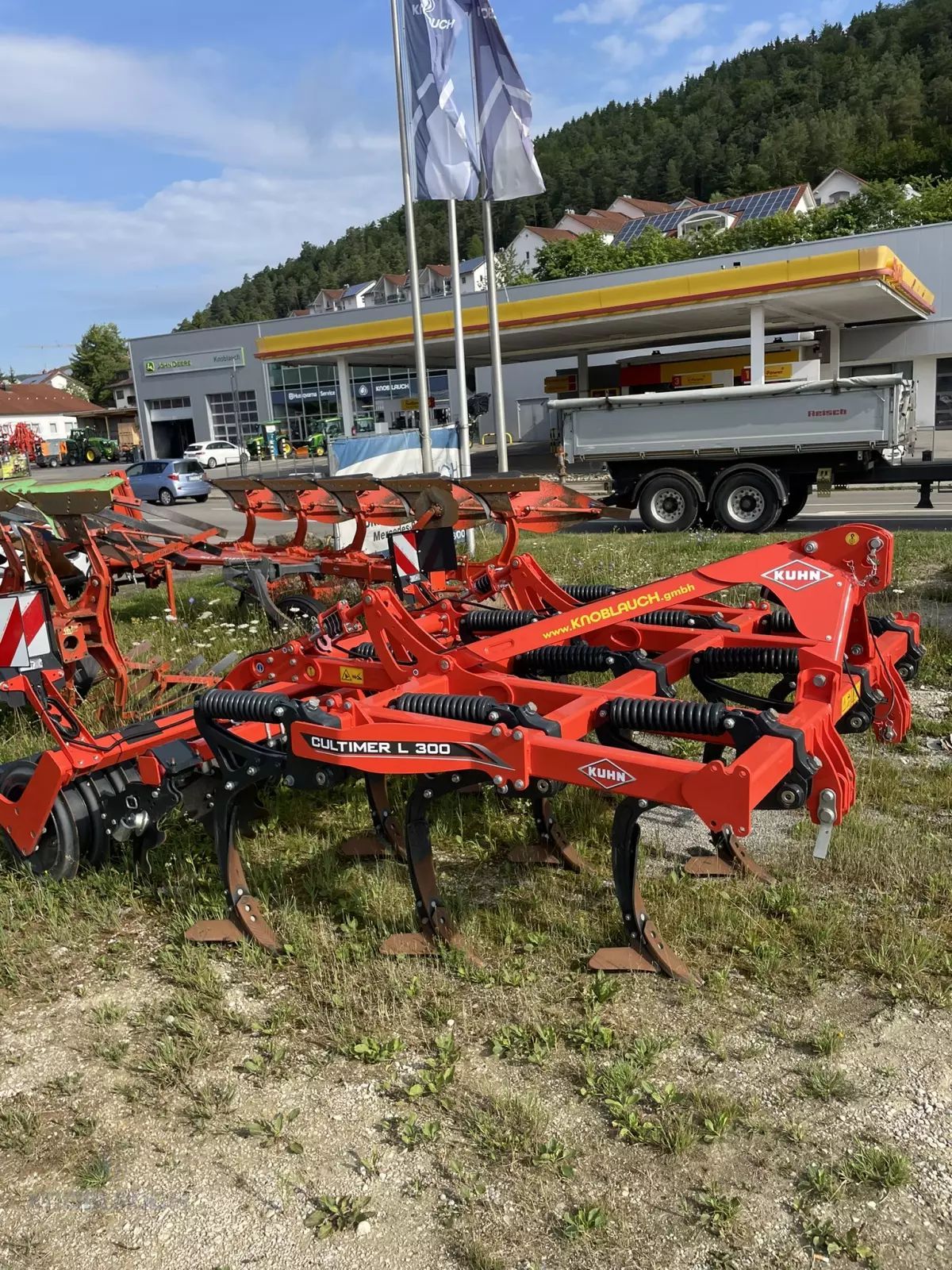 E-FARM: Kuhn Cultimer 300 - Cultivateur - id JQNN8ZW - 17 000 € - Année: 2023 - Allemagne