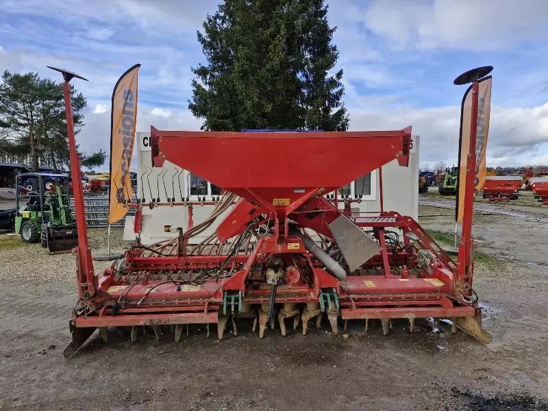 Kverneland marque kverneland Semoir 16 000 €