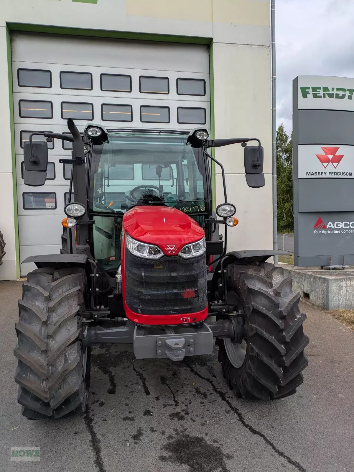 Massey Ferguson 4708 Traktor 44.000 €