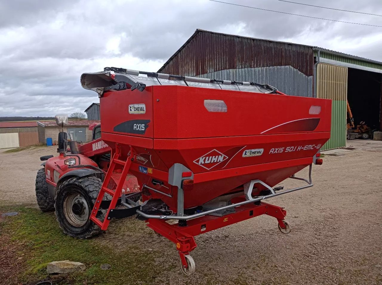 E-FARM: Kuhn axis 50.1 hemc w - Fertiliser spreader - id GAMWTKW - €15,000 - Year of construction: 2014 - France