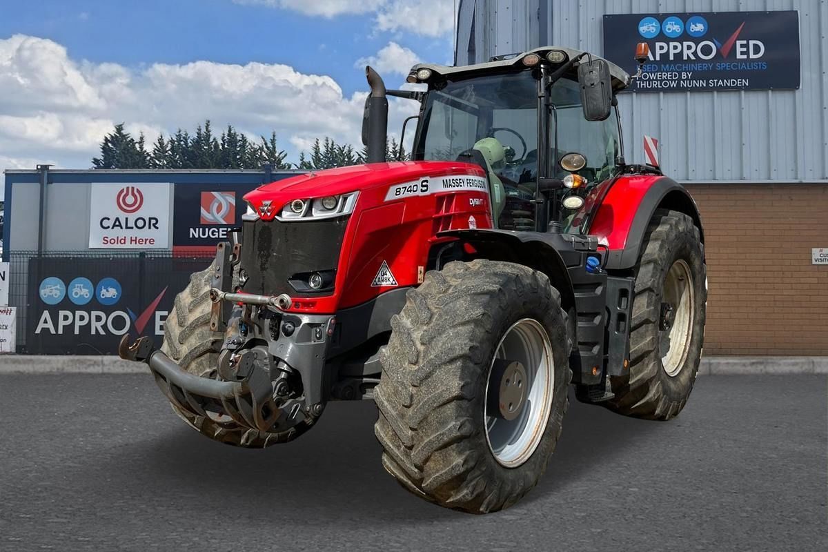E-FARM: Massey Ferguson 8740S Dyna-VT Exclusive - Traktor - id DB4ET9I - 124.025 € - Baujahr: 2020 - Abgelesene Motorstunden: 4.575,Vereinigtes Königreich