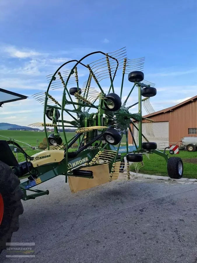 E-FARM: Krone Swadro TC 880 - Grabljice - id 1DD4ZI7 - 24.071 € - Leto izgradnje: 2017 - Avstrija