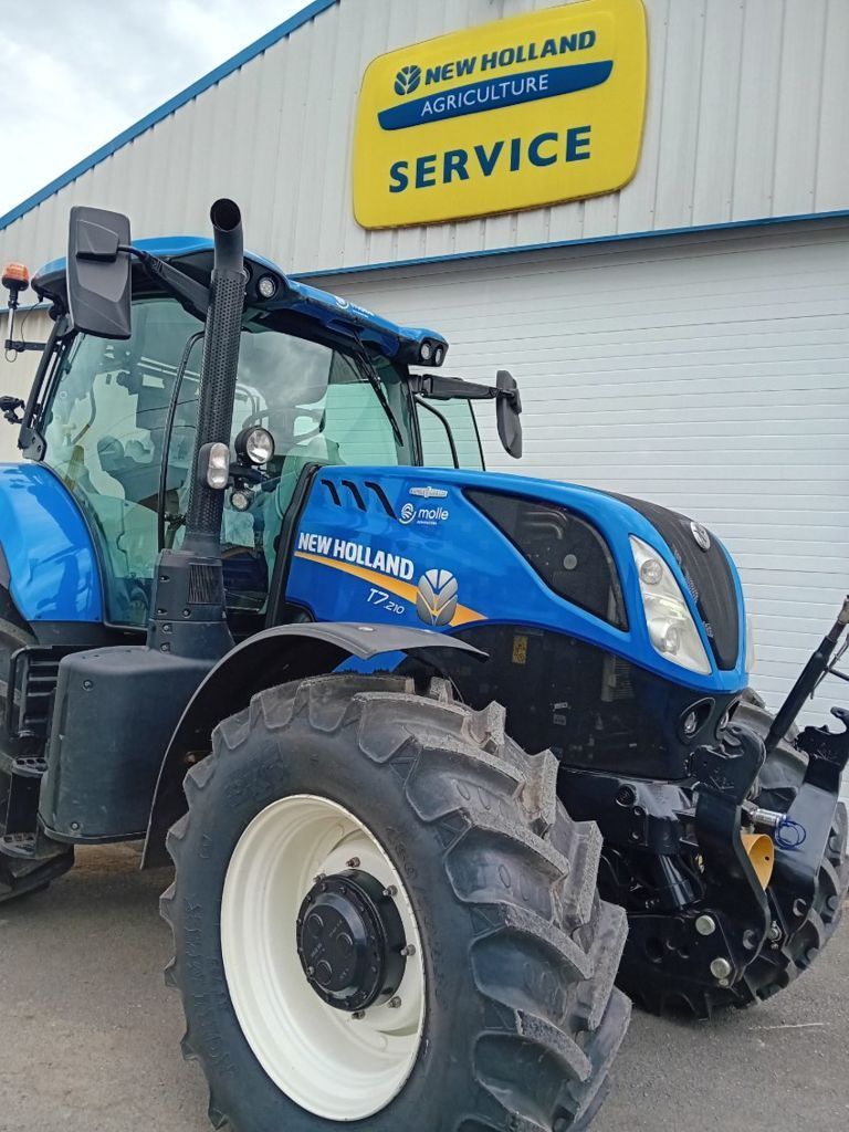 New Holland T7.210 Traktor