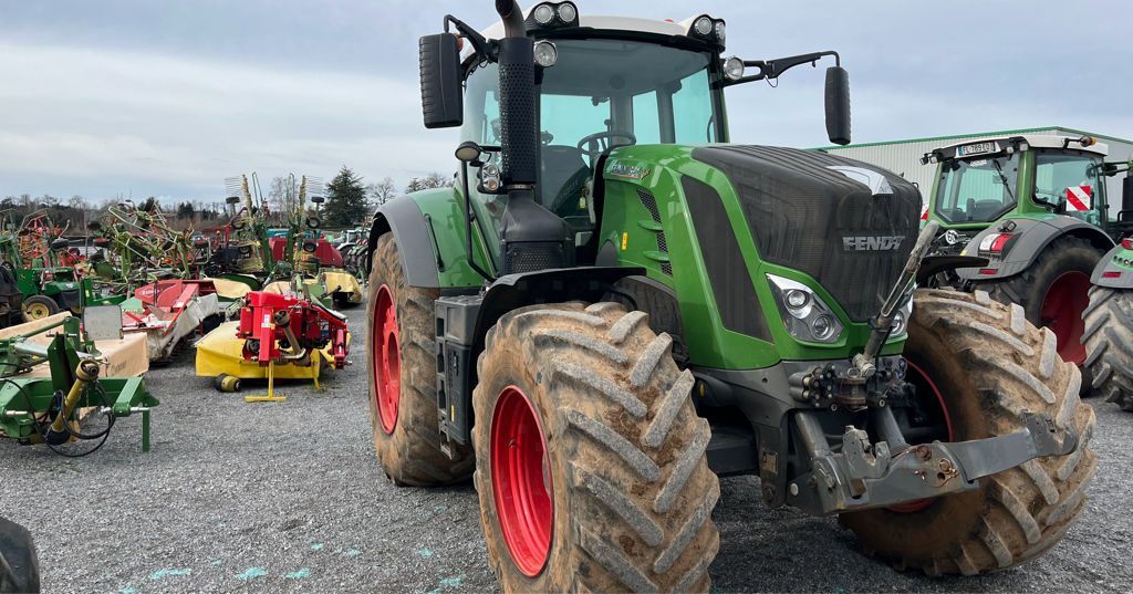 E-FARM: Fendt 824 Vario Profi+ - Traktor - id QTUCDUI - 95.000 € - Baujahr: 2018 - Abgelesene Motorstunden: 7.500,Motorleistung (PS): 240,Frankreich