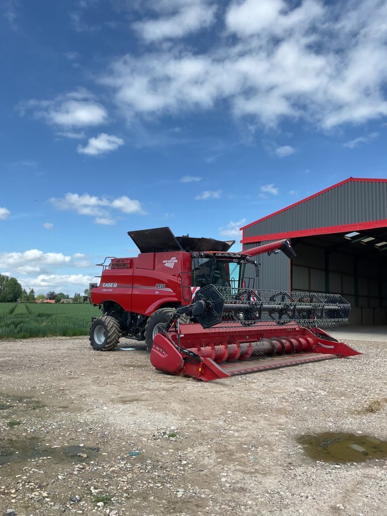 Case IH Axial-Flow 6150 Combine harvester €235,000