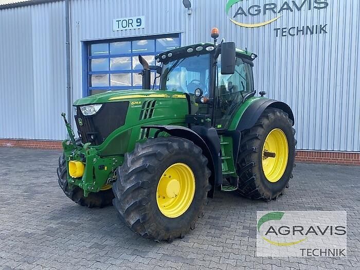 E-FARM: John Deere 6215 R - Traktor - id LZNJP4P - 94.900 € - Baujahr: 2016 - Abgelesene Motorstunden: 5.853,Motorleistung (PS): 214,Deutschland