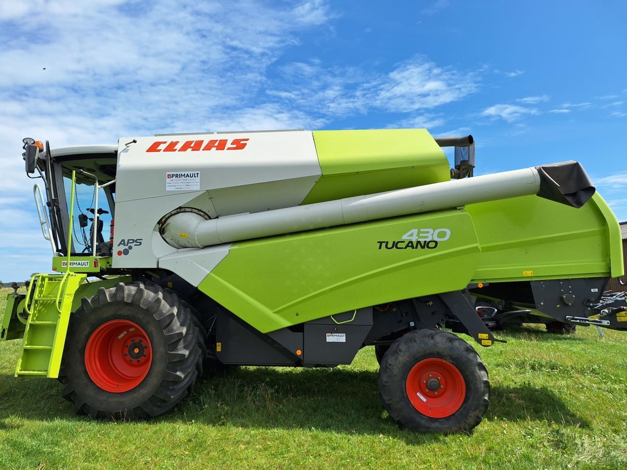 Claas Tucano 430 Combine harvester €71,000