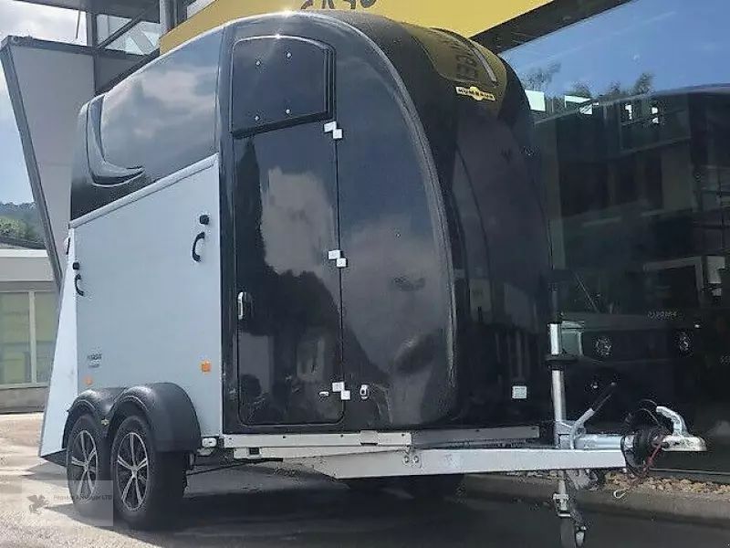 E-FARM: Humbaur pegasus 2400 pro max pferdeanhänger alu neu - Anhänger - id BVACFMG - 10.076 € - Baujahr: 2025 - Deutschland