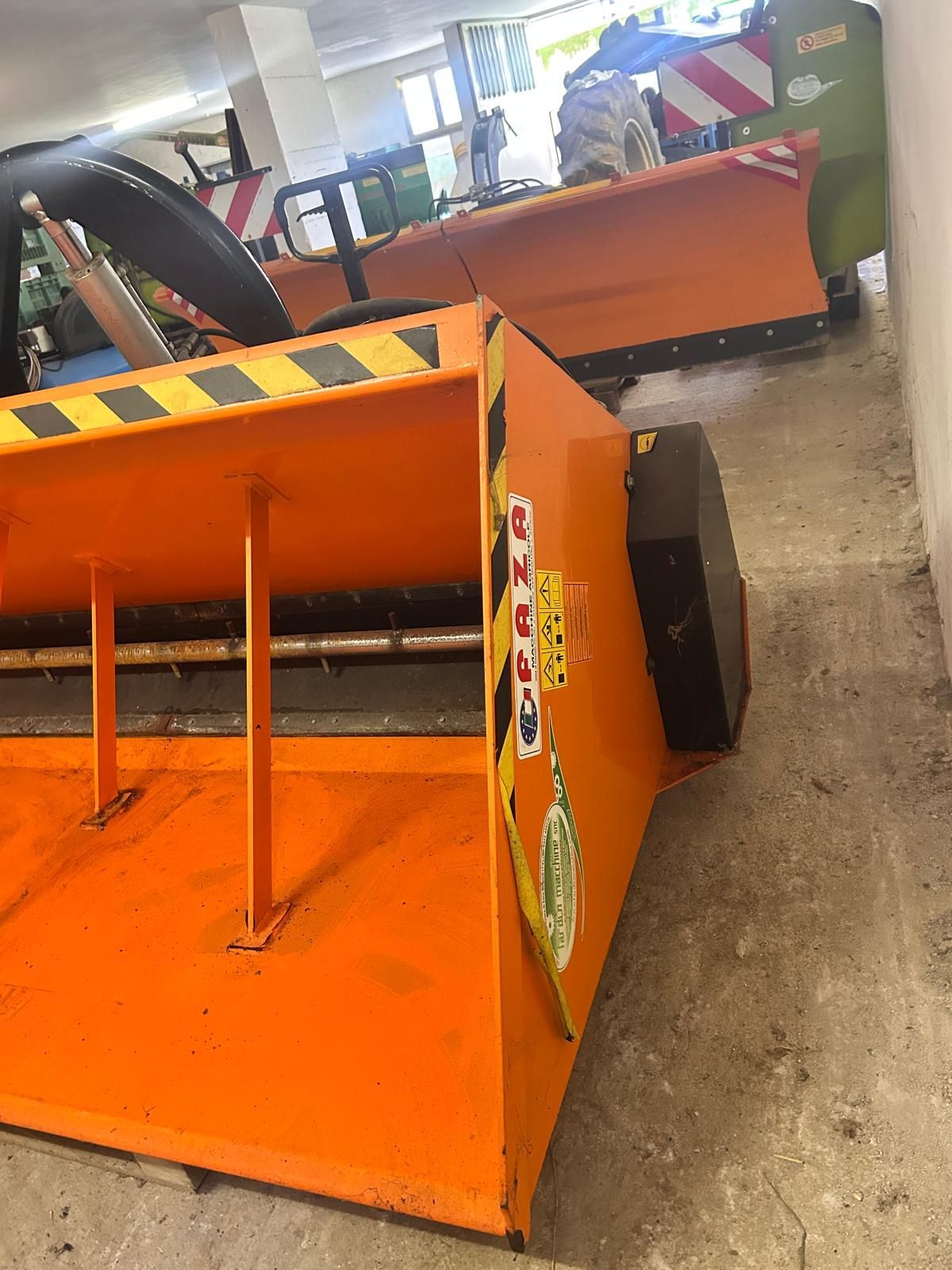 E-FARM: Faba ROGA LFN30 - Maquinaria de construcción otros - id I6HP3IB - 4500 € - Año: 2012 - Italia