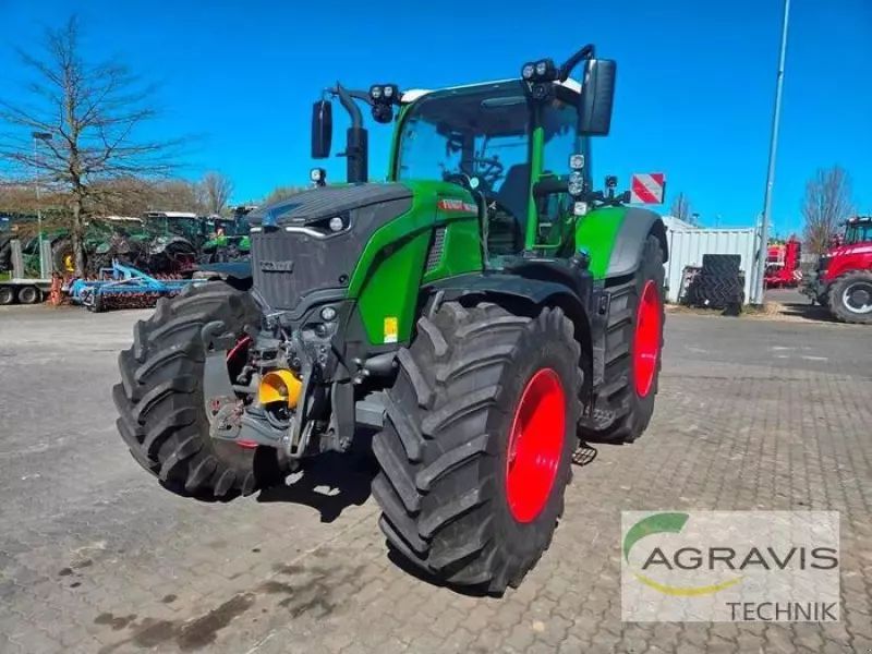 Fendt 728 Vario Tractor €260,000