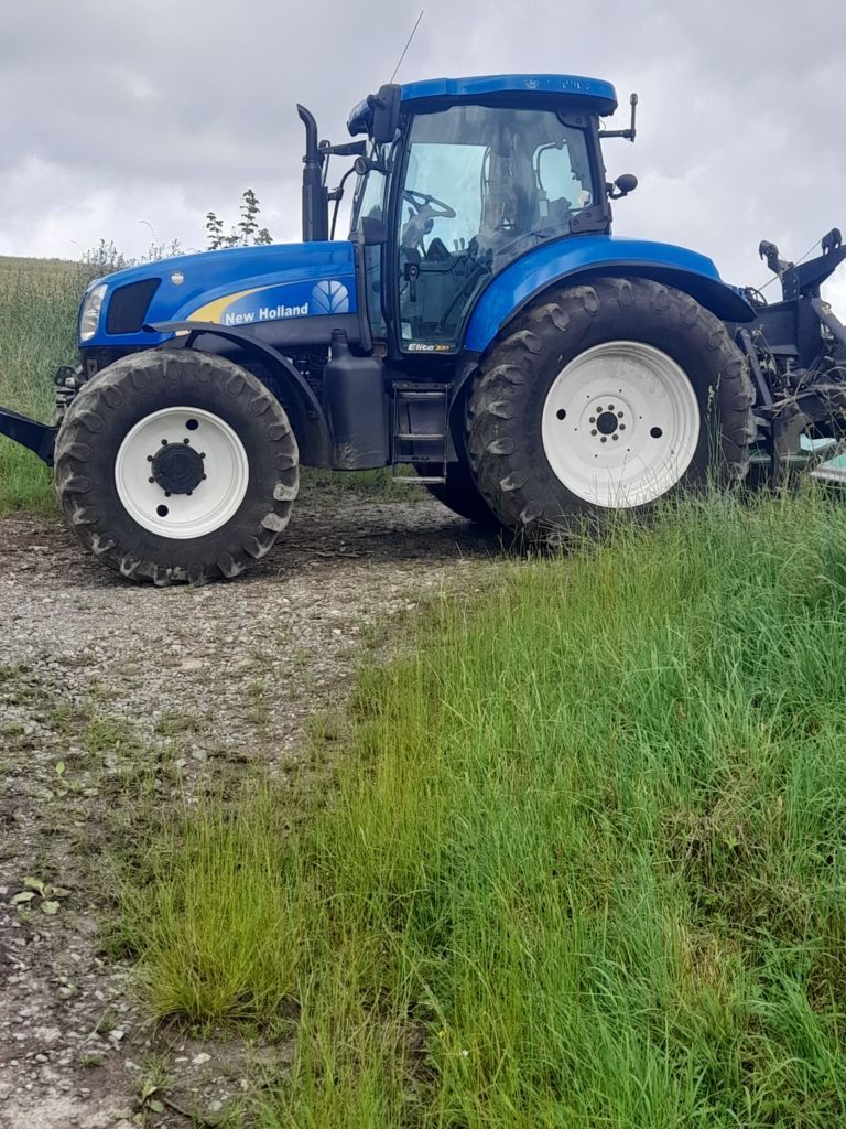 New Holland T 6070 Elite Tractor €42,000