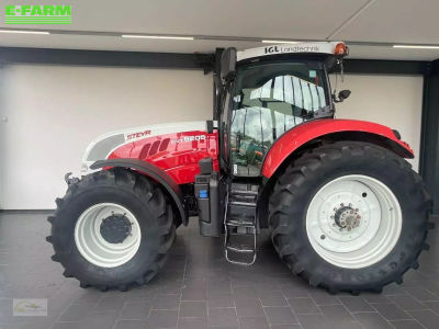 E-FARM: Steyr CVT 6205 - Tractor - id TE8EYCX - €59,998 - Year of construction: 2011 - Engine hours: 8,200,Engine power (HP): 205,Germany