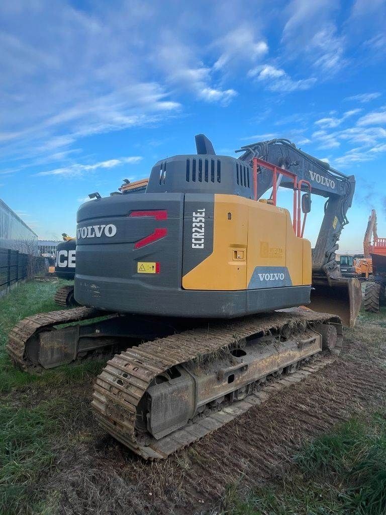 VOLVO ecr 235 e Crawler excavator €75,000