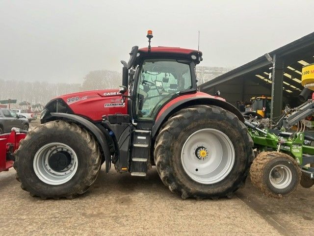 E-FARM: Case IH Optum 300 CVX - Tracteur - id JIUDW6R - 153 659 € - Année: 2023 - Lecture du nombre d'heure: 1 700,Puissance du moteur (chevaux): 300,Royaume-Uni