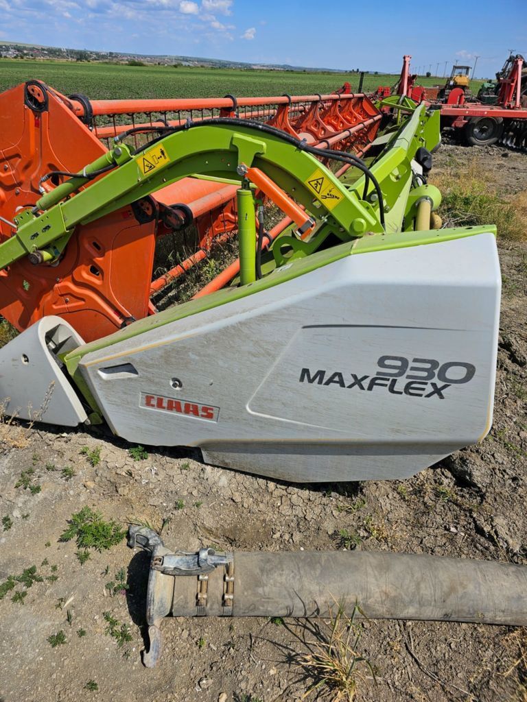 E-FARM: Claas MaxFlex 930 - Barre de coupe - id TEYJ1AR - 38 000 € - Italie