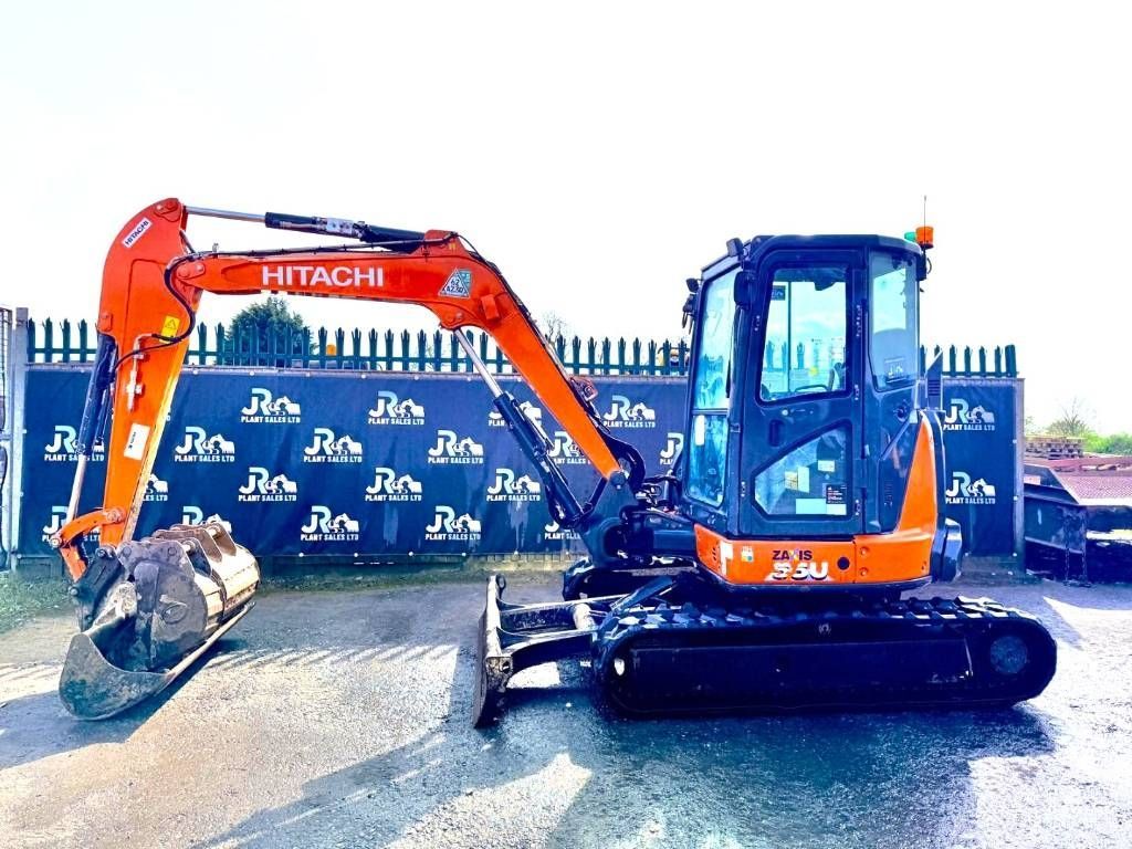 Hitachi ZX55U-6 Mini excavator €28,585