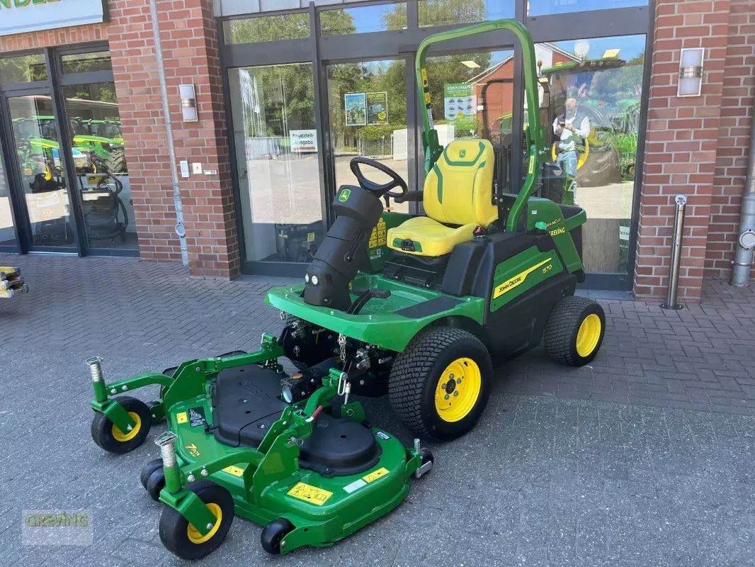 E-FARM: John Deere 1570 - Lawn mower - id TD6GNGB - €33,850 - Year of construction: 2024 - Germany
