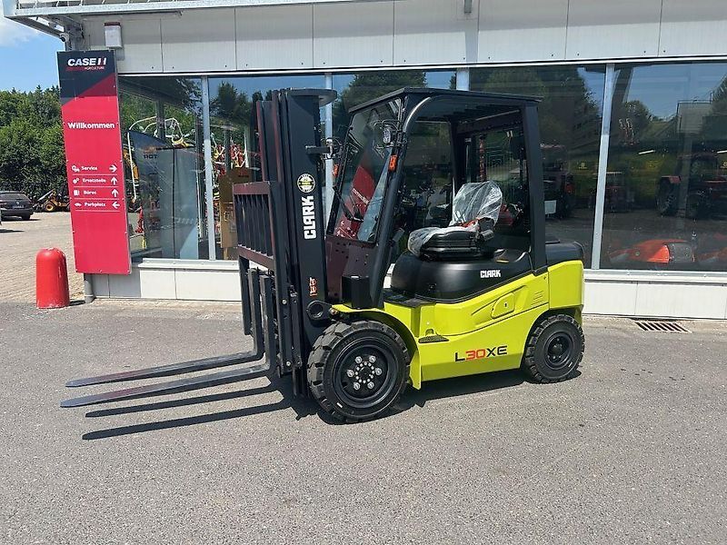 Clark l30 xe Viličar 27.900 €