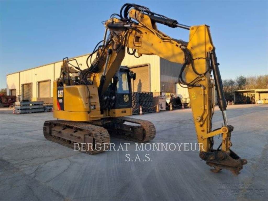 E-FARM: Caterpillar 315f - Escavatore cingolato - id QK8YPQF - 80.000 € - Anno di costruzione: 2017 - Francia