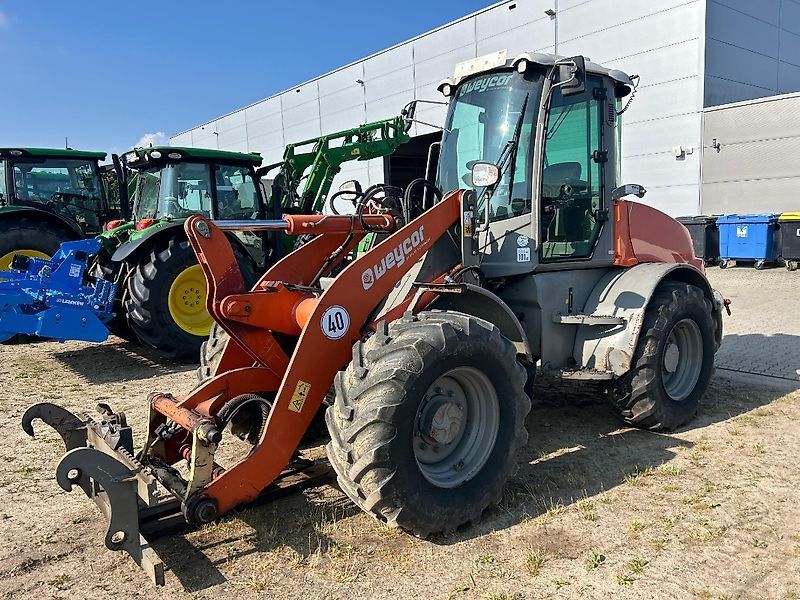 E-FARM: ATLAS ar 550 - fahrantrieb defekt - Radlader - id 8WAFKU2 - 32.900 € - Baujahr: 2019 - Abgelesene Motorstunden: 4.593,Deutschland