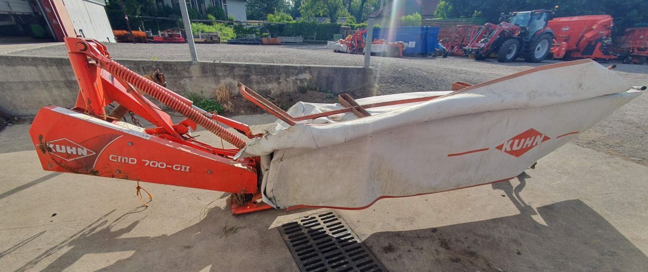 E-FARM: Kuhn GMD 700 GII - Faucheuse - id UDA2BEU - Année: 2007 - France