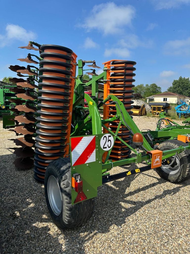 E-FARM: Amazone catros 5002-2 - Coltivatore - id 1KSV6W1 - 22.000 € - Anno di costruzione: 2018 - Francia