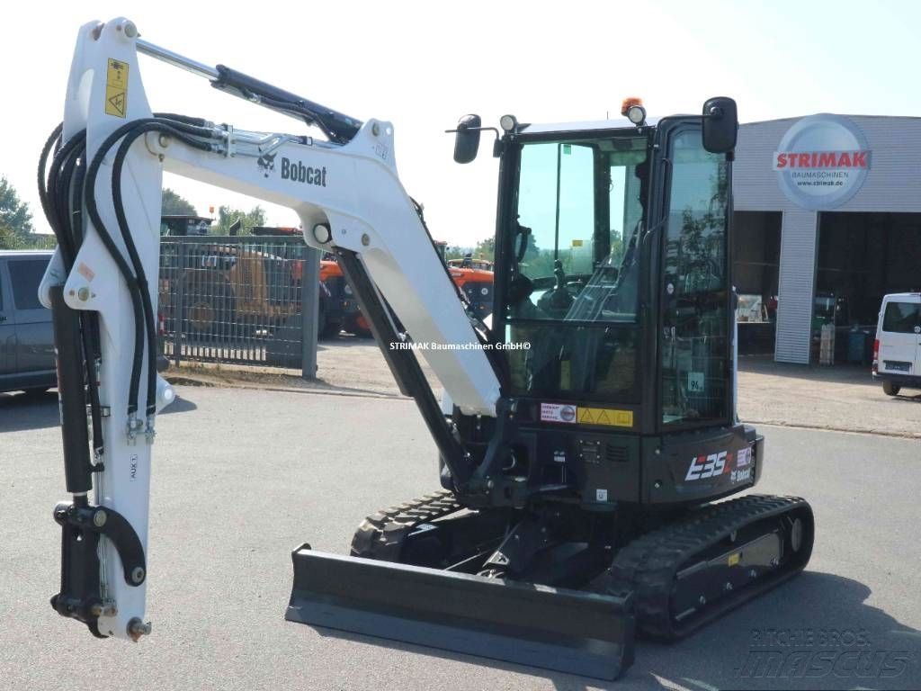 E-FARM: Bobcat e 35 z - Mini escavatore - id E9AJ93P - 44.400 € - Anno di costruzione: 2023 - Germania