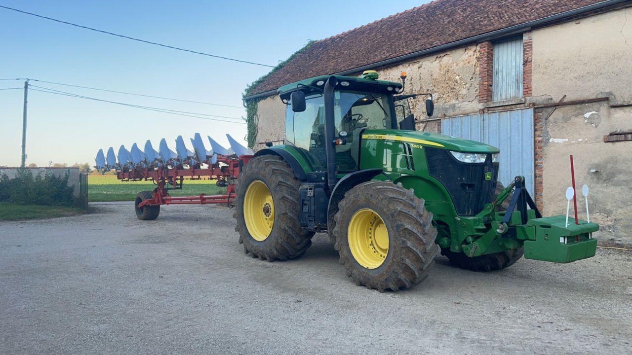 John Deere 7260 R Tractor 75.000 €