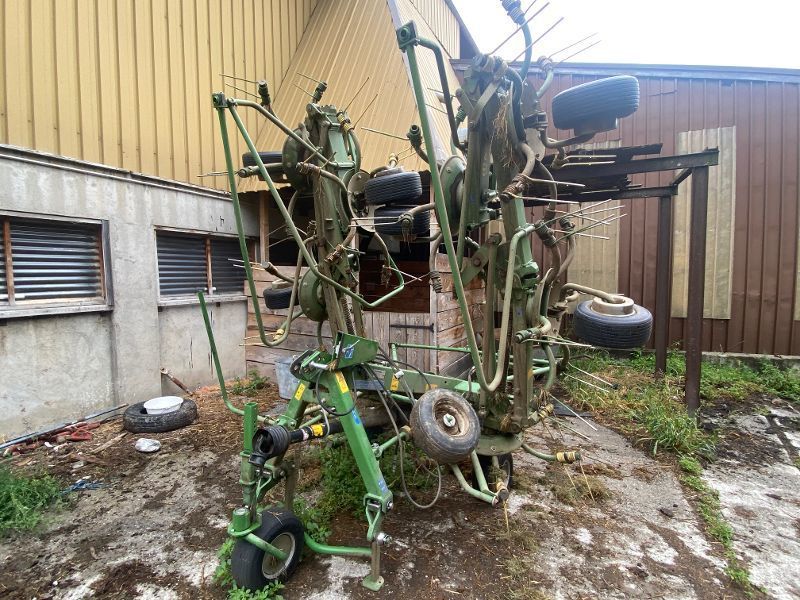 E-FARM: Krone KW 8.82/8 - Kreiselheuer - id LVMIRCC - 10.500 € - Baujahr: 2017 - Frankreich