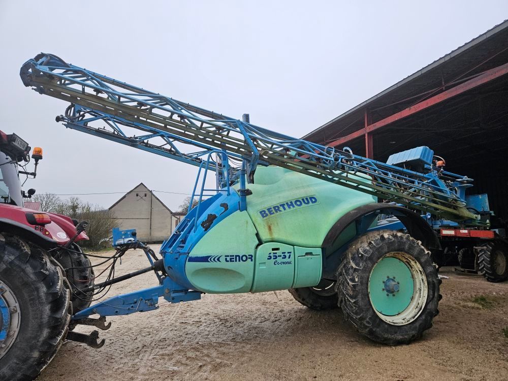 E-FARM: Berthoud tenor 35-37 gps - Permetezőgép - id AWTWRCI - 22 000 EUR - Gyártási év: 2012 - Franciaország