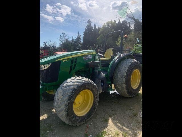 John Deere 5100 M Tractor 50.000 €