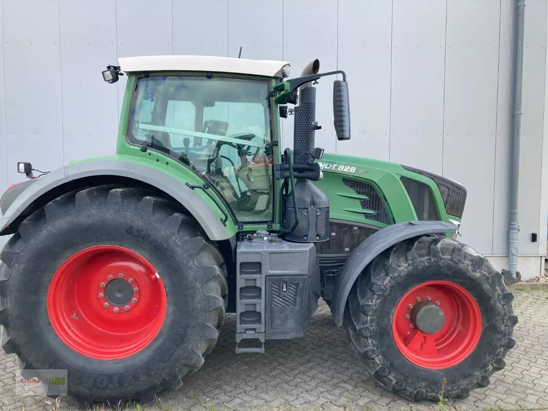 E-FARM: Fendt 828 Vario - Tractor - id X86XHIK - €79,900 - Year of construction: 2014 - Engine hours: 8,007,Engine power (HP): 280,Germany